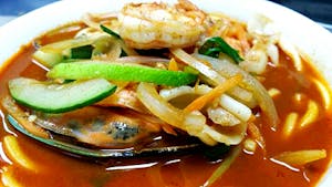 Royal Seafood Noodle Soup Image