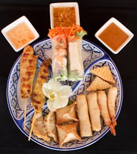 VARIETY PLATTER (14 PIECES) Image
