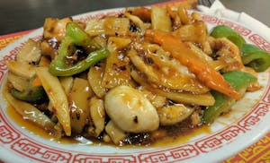 Chicken with Garlic Sauce Image