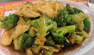 Chicken with Broccoli Image