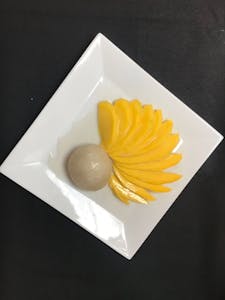 Sweet Sticky Rice & Mango Image
