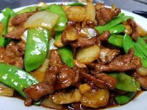 Beef with Snow Peas Image