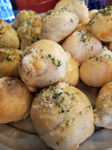 Garlic Knots (8) Image