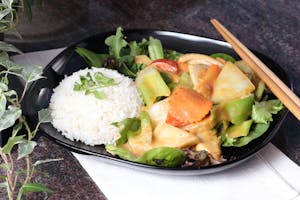 Curry Chicken in Peanut Sauce Image