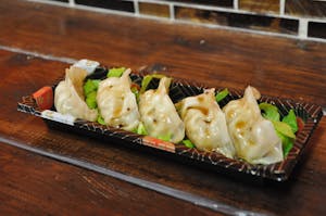 A5. Gyoza (6 Pieces) 饺子 Image
