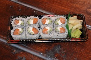 T4. Philadelphia Maki (8 Pieces) 费城卷 Image