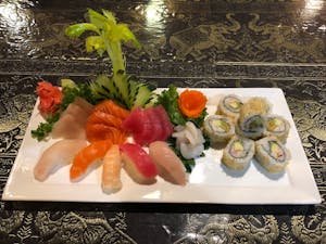 MAKI, NIGIRI & SASHIMI COMBOS Image