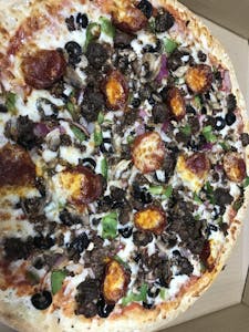 Pizza Primetimes Deluxe Pizza Image