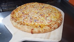 Garlic White Pizza Image