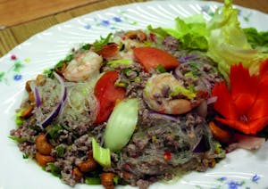 Yum Woon Sen Image
