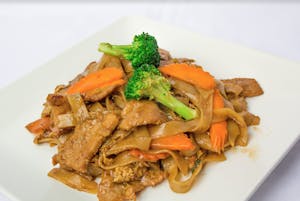LUNCH NOODLES & FRIED RICE Image
