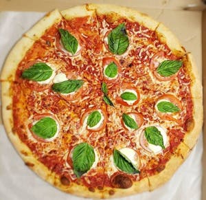 AUTHENTIC NEW YORK STYLE PIZZA Image