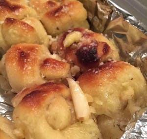 Garlic Knots (12) Image