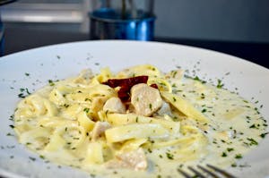 Chicken Fettuccine Alfredo Image