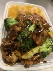 C10. Beef & Broccoli芥蓝牛 Image