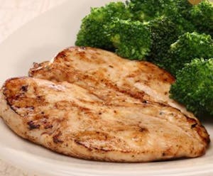 Grilled Chicken Breast (770-890 cal) Image