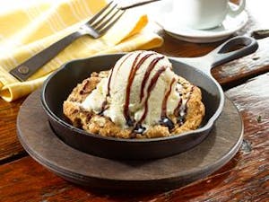 Chocolate Chip Skillet Cookie (940 cal) Image