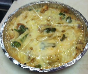 Fettuccine Alfredo with Broccoli Image