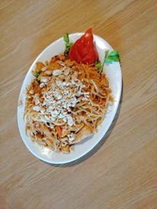 1. Chicken Pad Thai Noodles Image