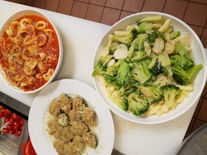 SPECIALTY DINNERS Image