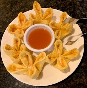 B06. Crab Rangoons Image