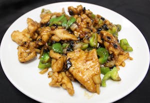 C10. Chicken with Black Bean Sauce Image