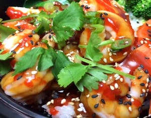 Sriracha Shrimp Lo Mein Bowl Image