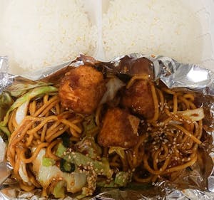 Y3. Tofu Yakisoba (515 cal) Image