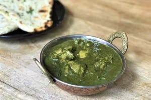 Saag Chicken Image