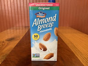 ALMOND MILK, UNSWEETENED, 32OZ Image