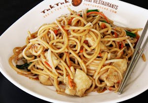 Chicken Lomein Image