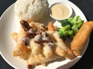 Walnut Jumbo Shrimp Lunch Image