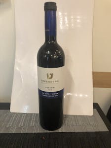 Shiraz (Dry Red Wine) 2018 Bottle Dining Image