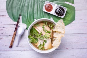 N6. Pho Noodle Soup Image