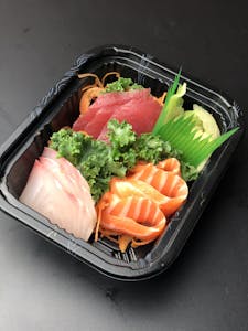 Sashimi Appetizer (9) Image