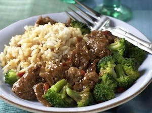 102. Beef with Broccoli Dinner Image