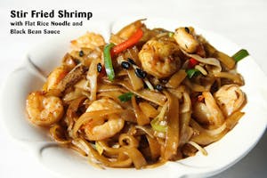 205. Stir-Fried Shrimp Flat Rice Noodle with Black Bean Sauce Image