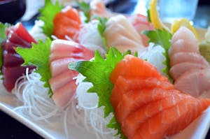 SUSHI & SASHIMI COMBOS Image
