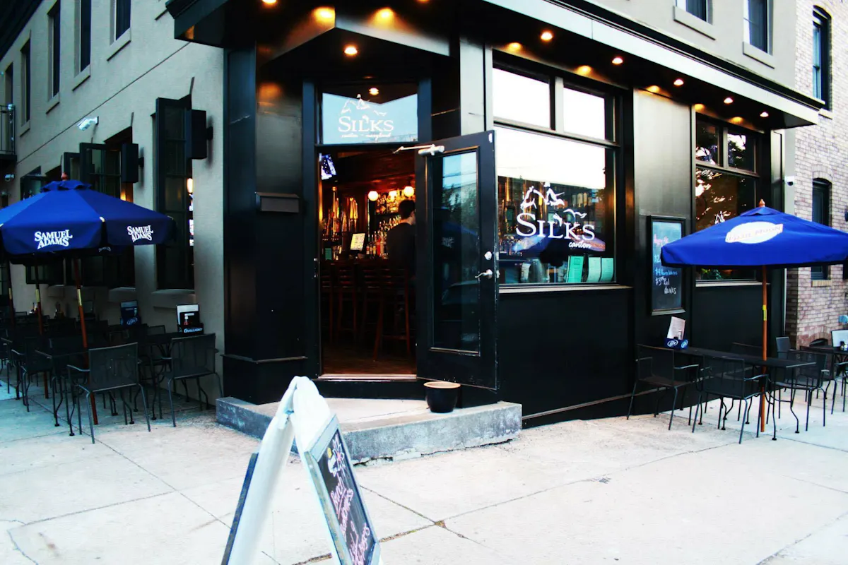 Bar photo 2
