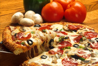 Order Deluxe Pizza  food online from SAL'S NY PIZZA store, Chesapeake on bringmethat.com
