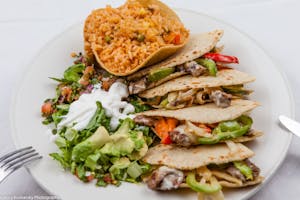 Azul Quesadilla Dinner Image