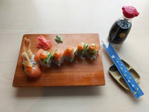 SR5. Hanamoto Roll (8 Pieces) Image