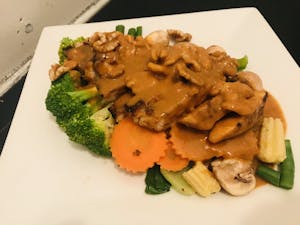Chicken Walnut Image