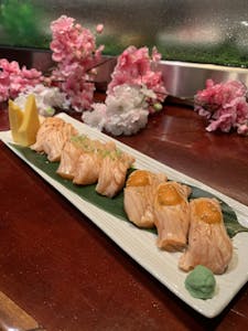 Salmon Aburi Set Image