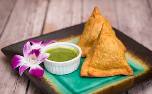 Vegetable Samosa Image