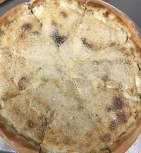 Stuffed Chicken Alfredo Pizza Image