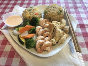 H7. Chicken & Shrimp Hibachi 鸡 虾 Image