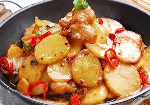 干锅土豆 Griddle Cooked Potato Image