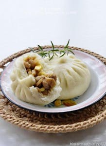 61. 笋丁肉包 Bamboo Shoots & Pork Steamed Bun (2) Image