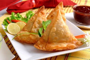 Vegetable Samosa Image